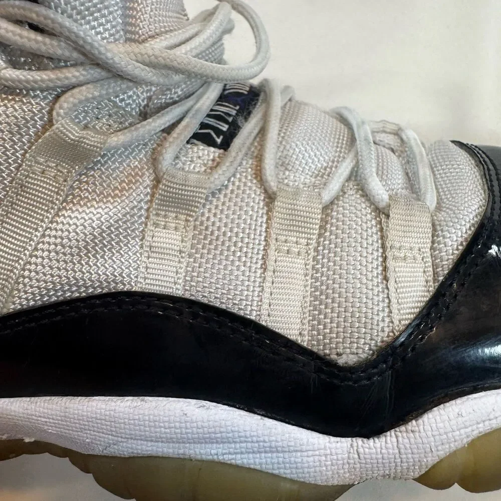 Nike Air Jordan 11 Retro Concord 2011 378038-107 White Black